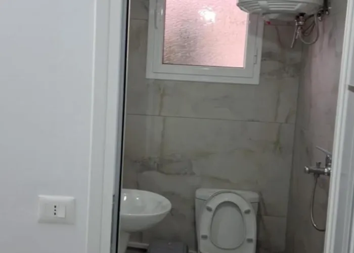 Berati * Golem (Tirana)