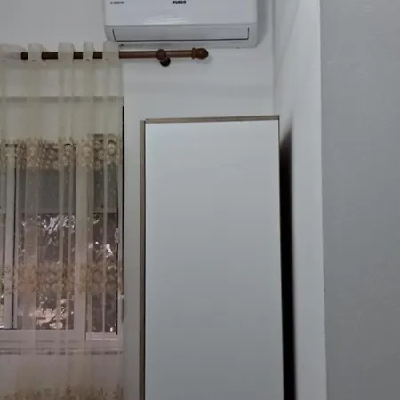 Berati * Golem (Tirana)